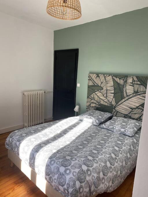 Gite De Tom Et Mag Classe 3 * Clevacances Villa Pontgibaud Exterior foto