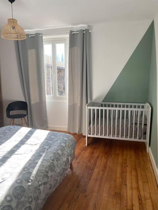 Gite De Tom Et Mag Classe 3 * Clevacances Villa Pontgibaud Exterior foto