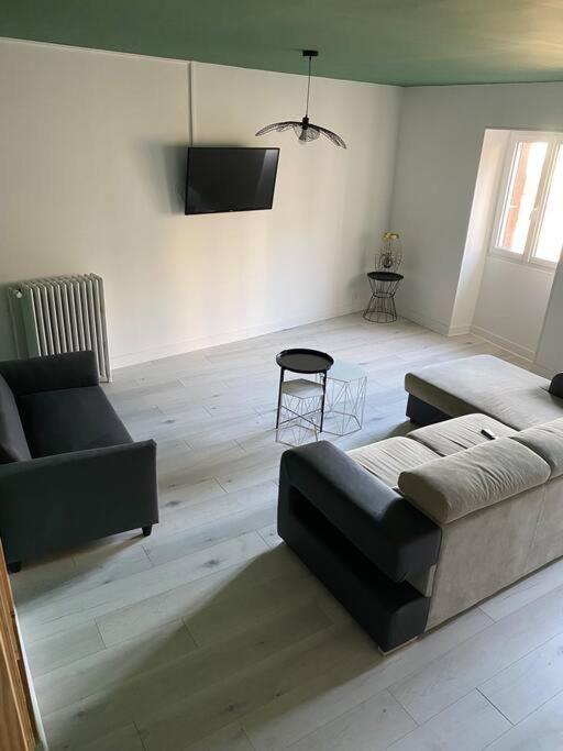 Gite De Tom Et Mag Classe 3 * Clevacances Villa Pontgibaud Exterior foto